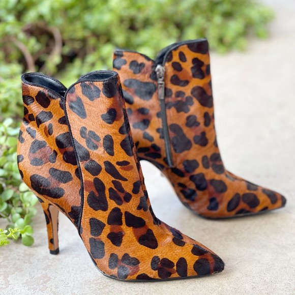 SCHUTZ Shoes - Schutz Miryan Leopard Printed Fur Booties